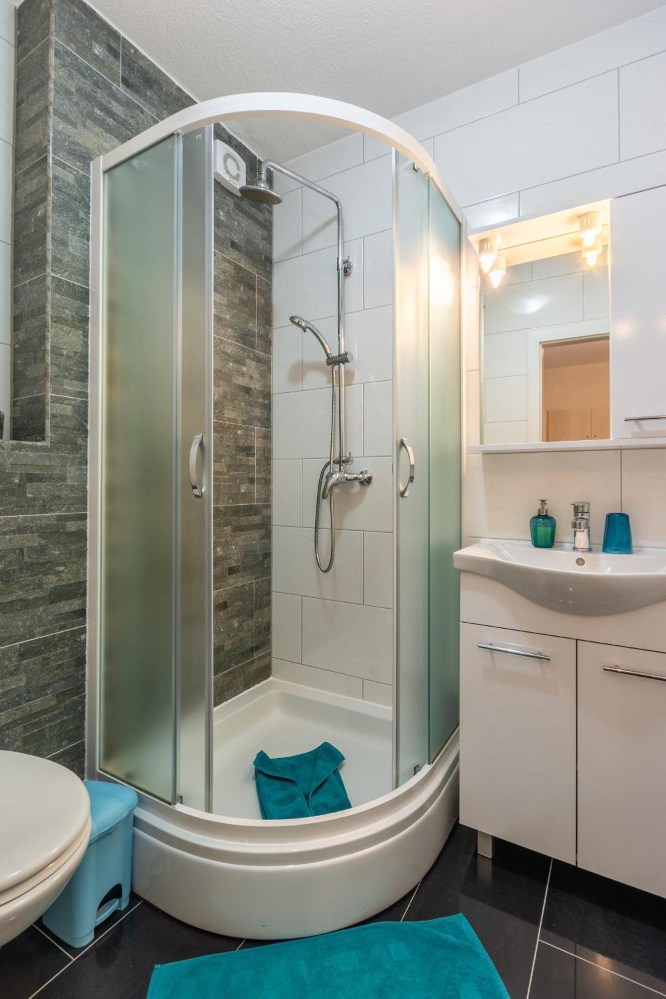 Family Friendly Apartments With A Swimming Pool Stanici, Omis - 18676 Chambre photo